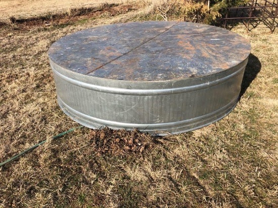 8' Water Tank, Like new