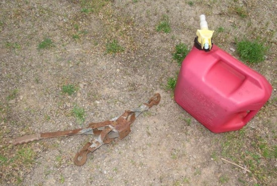 5 gallon gas can and wire stretcher