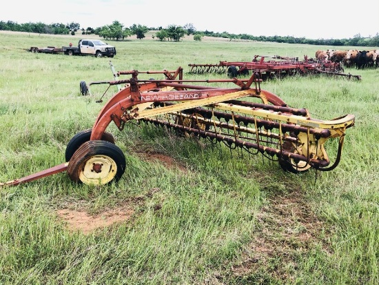 New Holland 258 left hand delivery ground driven hay rake Serial number 517563