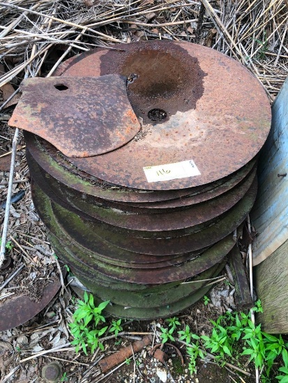 Several used disc blades.