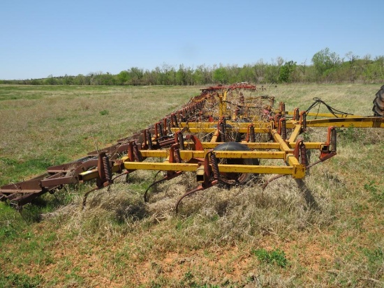 28 ft Kent field cultivar with harrow attachment
