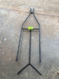 Single pole fishing rod holder