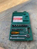 Seers metric socket wrench set 1/4 inch and three eights inch drive 22 piece one missing