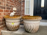 Foam Planters with Bee Lawn Ornament