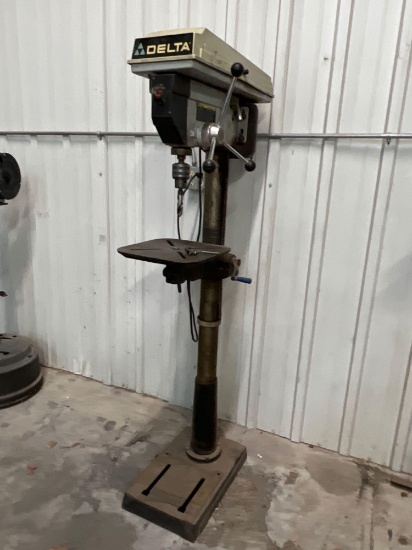 Delta 16 1/2 in Drill Press