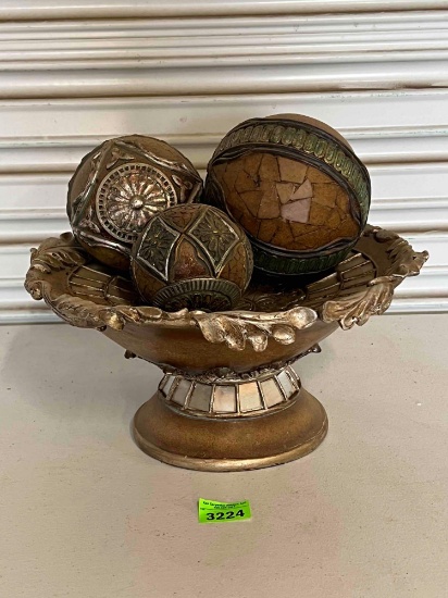 Pedestal Bowl with Decorative Spheres