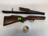 Crosman 140 Pellet Rifle