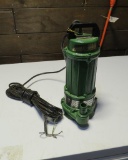 Submersible pump