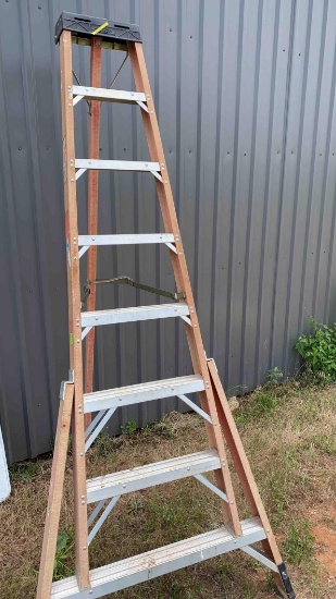 7 foot fiberglass ladder