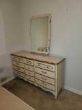 Dresser with mirrior