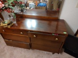 bedroom dresser and mirror