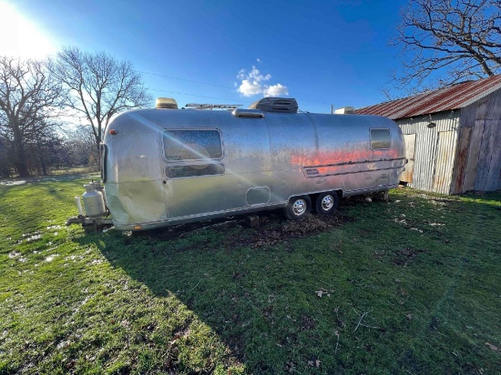 1977 International Air stream