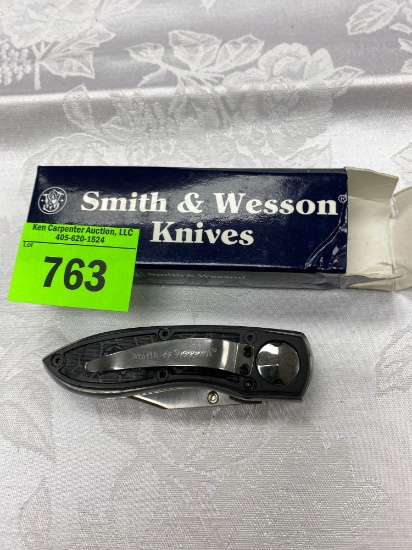 Smith & Wesson Knife