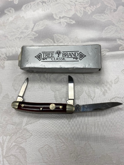 Tree brand classic pocket knife Boker