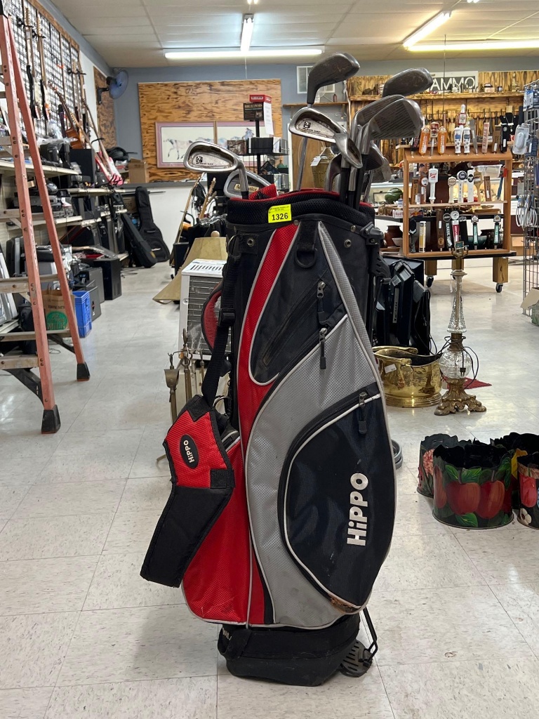 Hippo Golf Bag, Dunlop & Lynx Black Cat Golf Clubs | Estate & Personal  Property Sporting Goods Outdoor Sports Equipment Golf Equipment | Online  Auctions | Proxibid