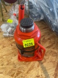 Power built 20 Ton jack