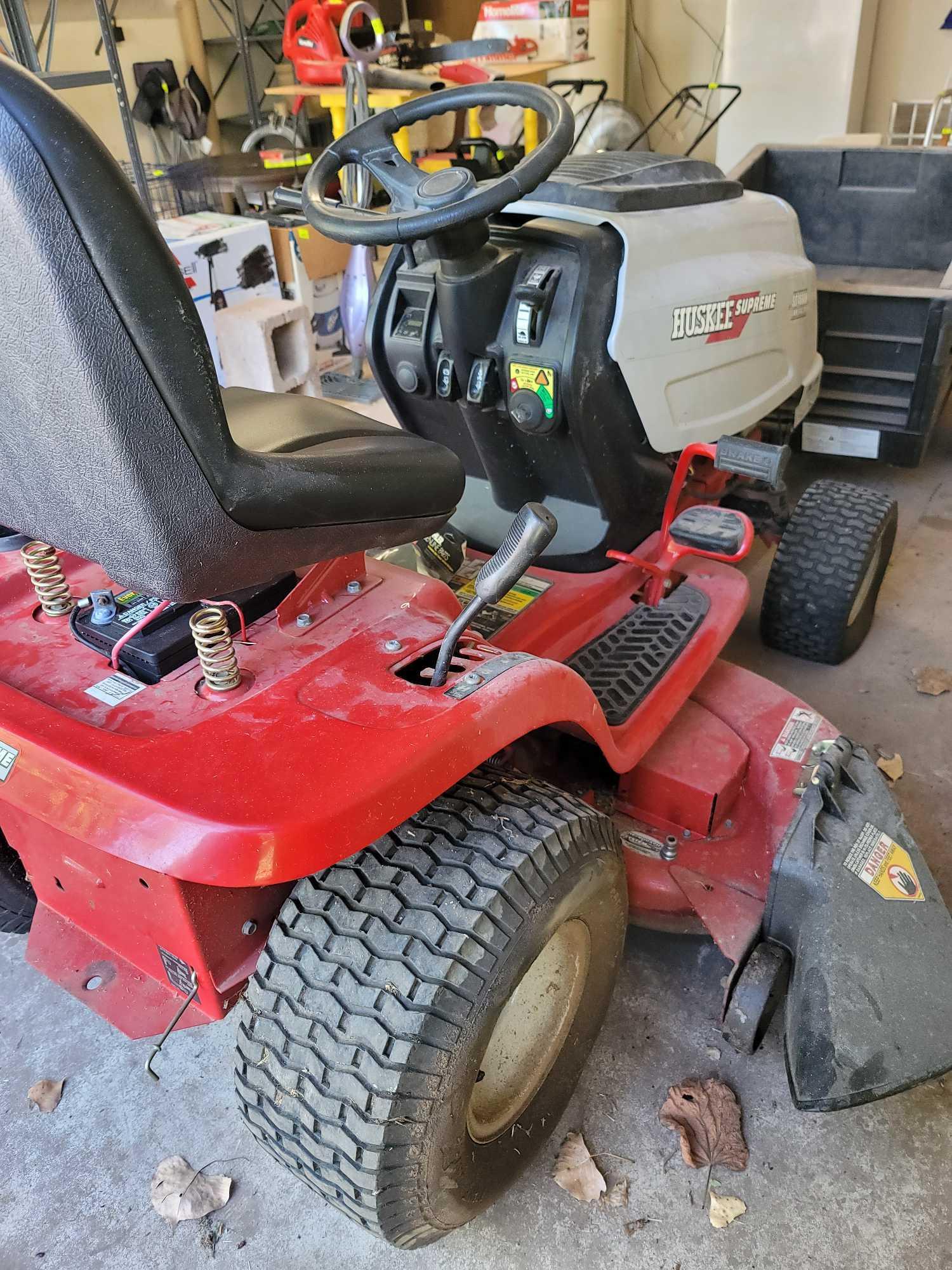 4600H Huskee supreme lawn tractor Proxibid
