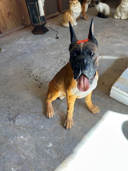dog statue