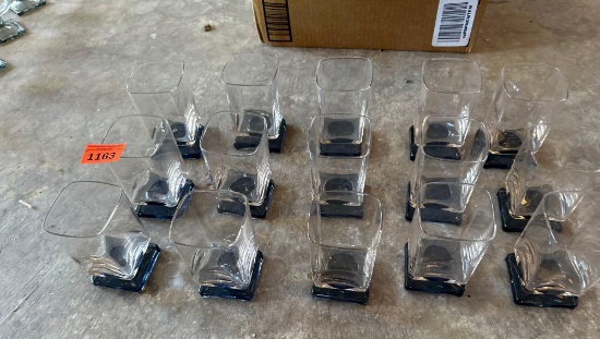 elegant dinner glasses