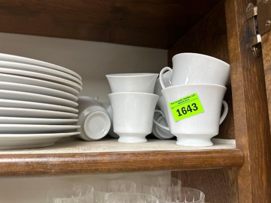 plates and coffee cups