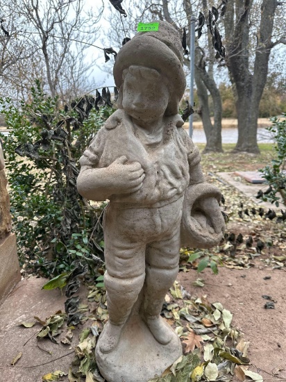 Little boy statue