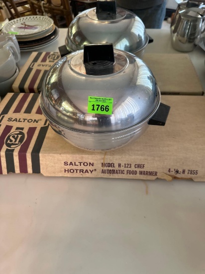 Plate warmer and. bun warmer