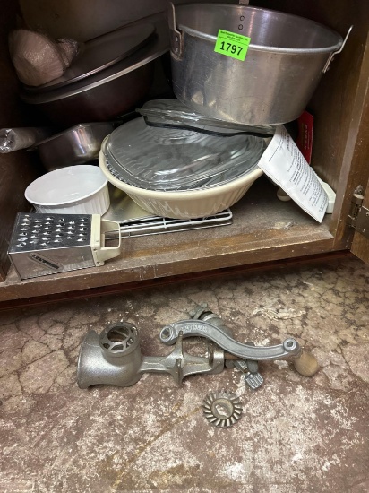 kitchen ware
