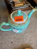 Tea pot
