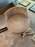 Vanity chair