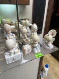 figurines