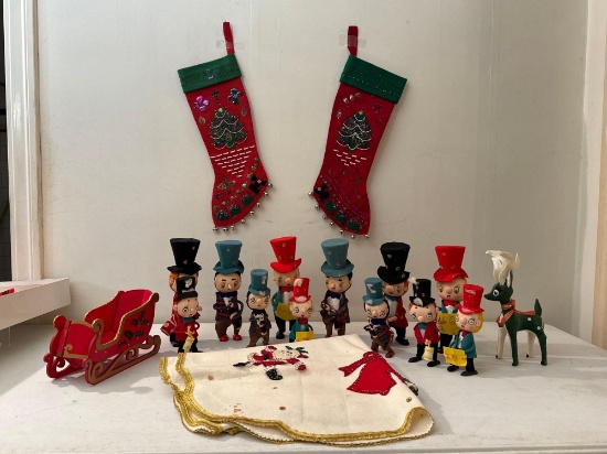 Vintage Noel Stockinette Caroler Dolls, Stockings, Reindeer & Sleigh