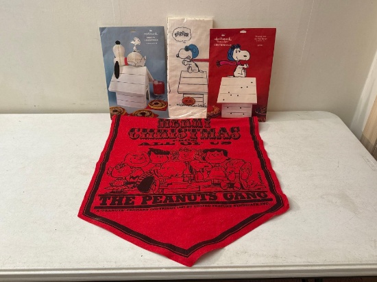 Snoopy Table Covers & Centerpieces and Merry Christmas from The Peanuts Gang Banner