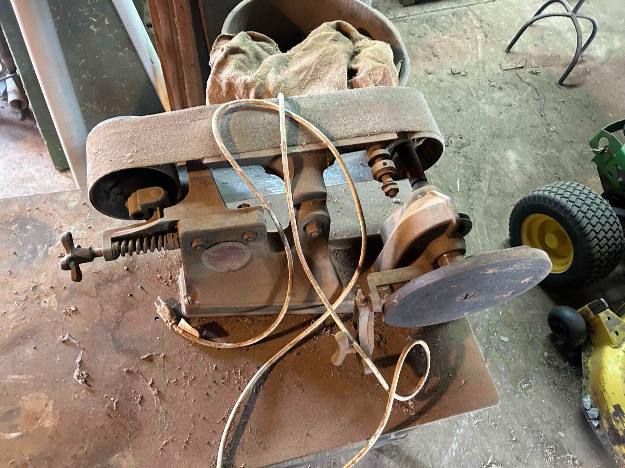 WalkerTurner belt sander on table Proxibid