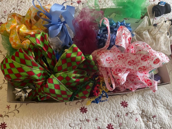 Box of bows, gloves, hat, winter wear