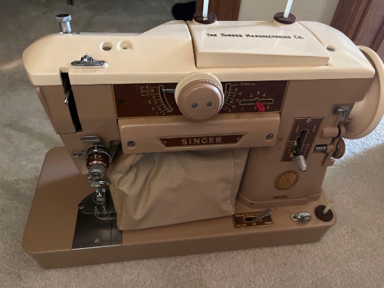 Antique singer sewing machine