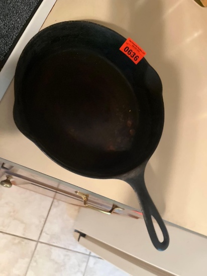 9 inch cast iron skillet