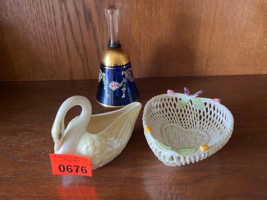 Decor Belleek heart basket and a blue floral Swan figurine