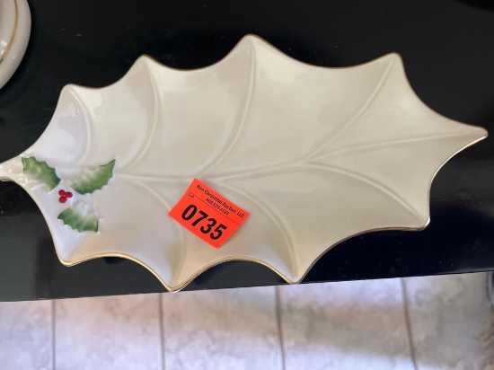 Christmas decorative dish