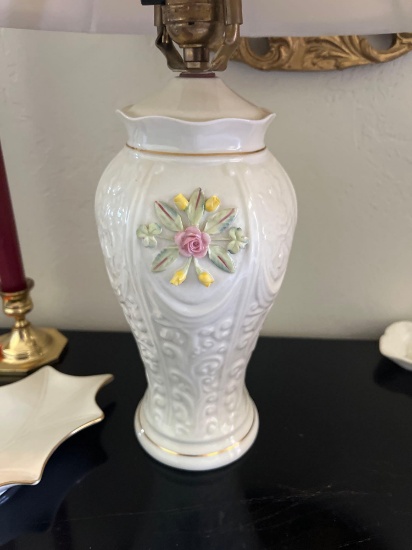 BELLEEK lamp