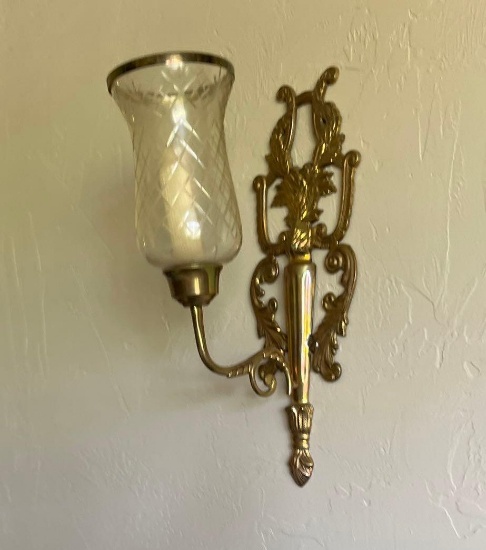 Wall sconce