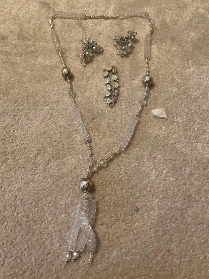 Necklace bracelet, and clip on earrings costume jewelry