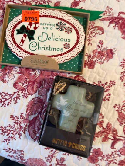 Wall decoration serving up, delicious Christmas and an artful cross the Lord bless and keep you
