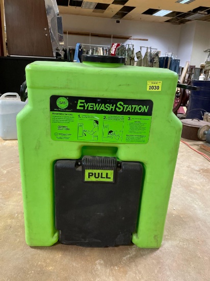 Portable Emergency Eye Wash Station