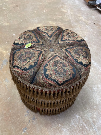 Vintage Bella Rose Decorative Ottoman
