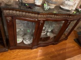 Curio cabinet buyer will need to bring help to help you load