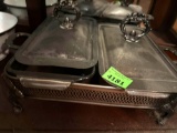 Buffet tray with lids