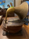 Manual Fire horn before electricity. SIEBE Gormam of London (Alarm)