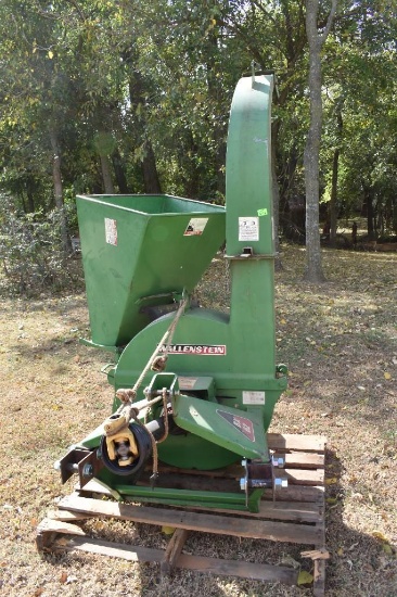 PTO wood Chipper will chip 4 to 5 inch dia. With slip clutch Please bring help to load.