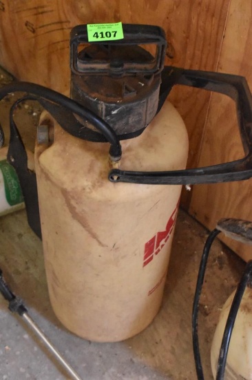 Chemical sprayer 3 1/2 gallon