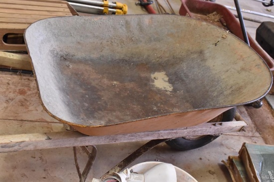 Wheel barrel